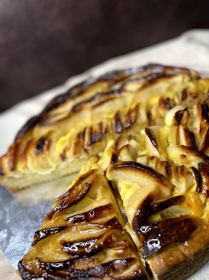 Tarta artesanal recién horneada de La Fama